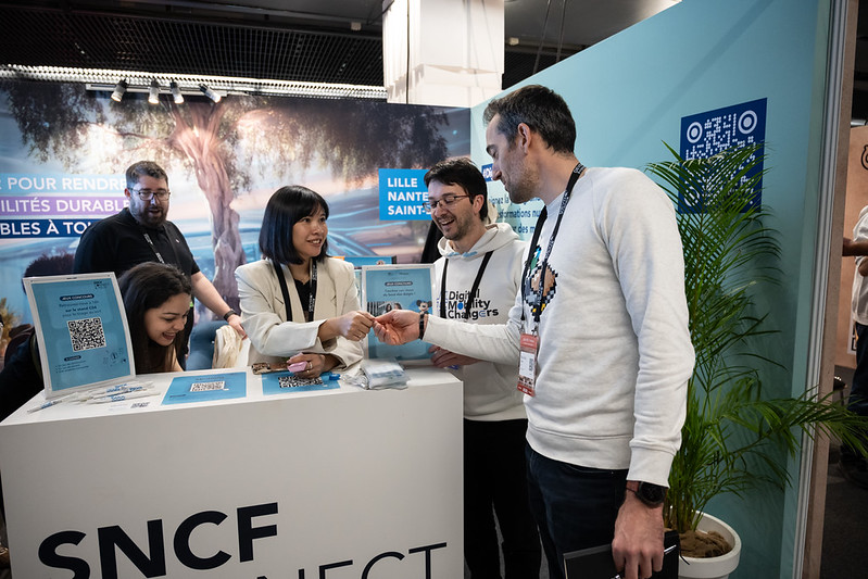 Démonstrations et rencontres sur les stands